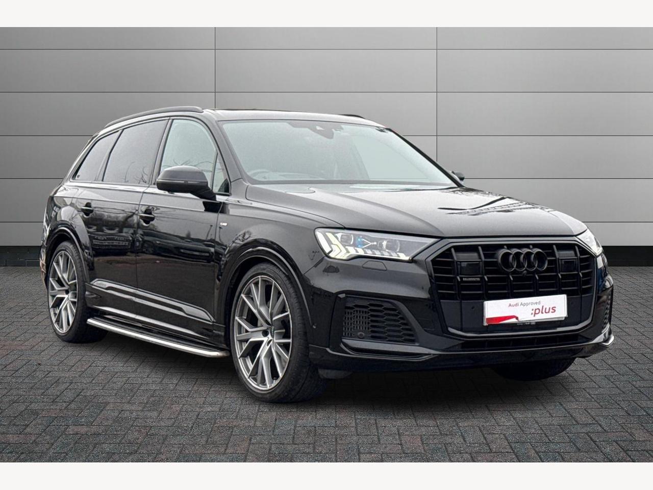 Main listing image - Audi Q7