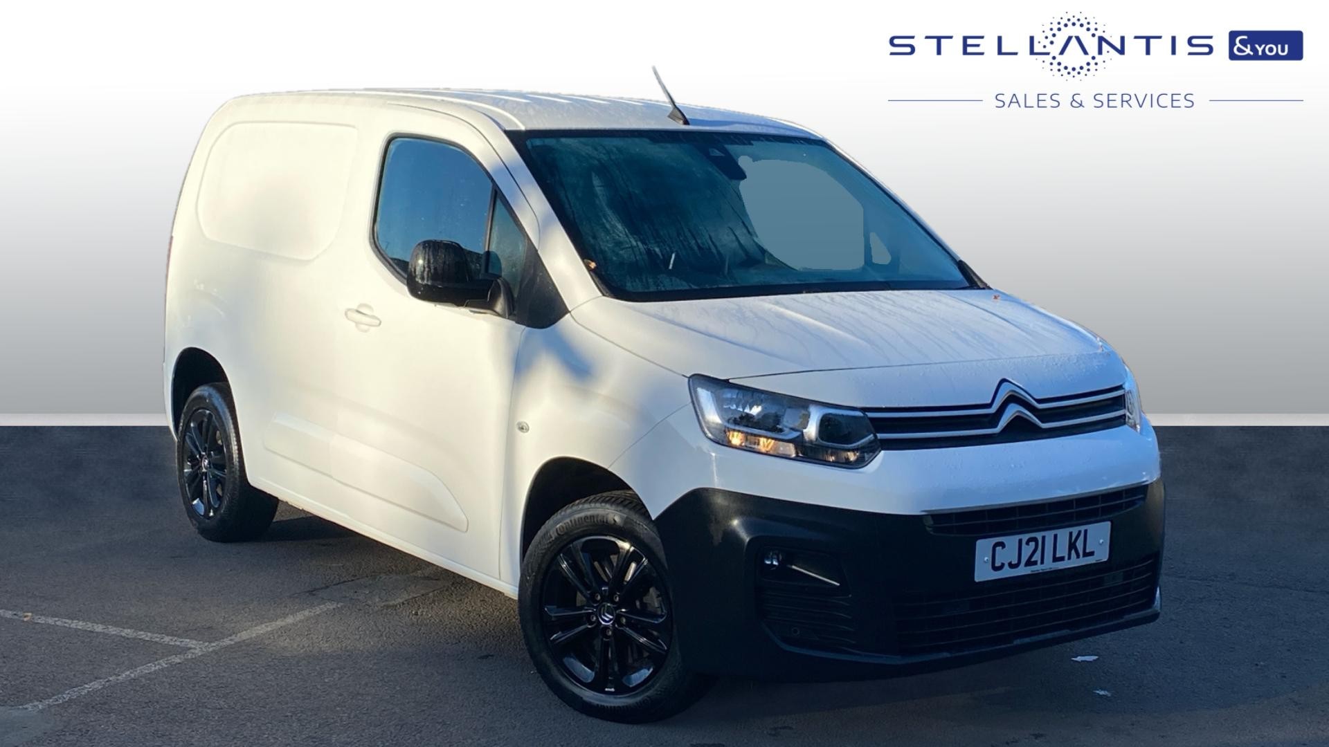 Main listing image - Citroen Berlingo Van