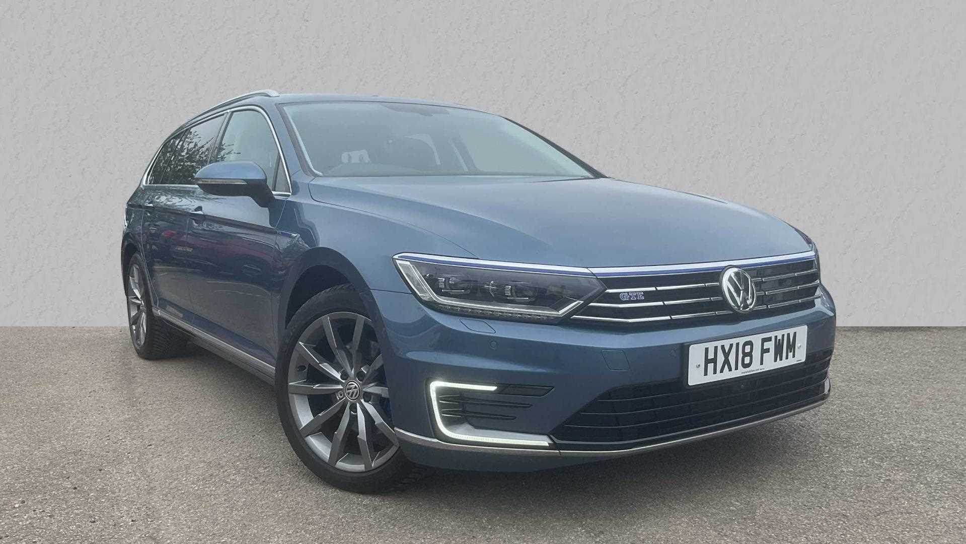 Main listing image - Volkswagen Passat GTE