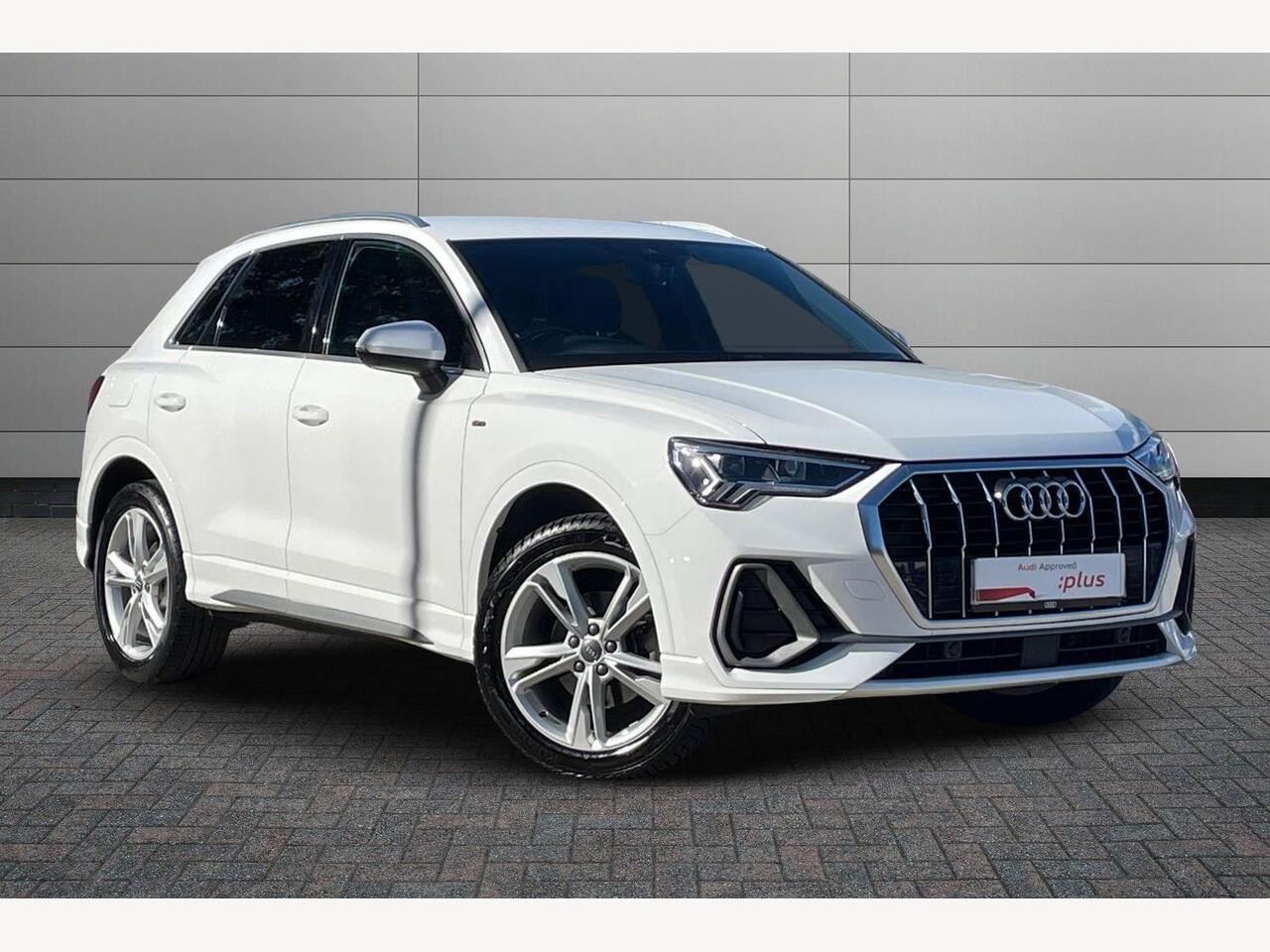 Main listing image - Audi Q3