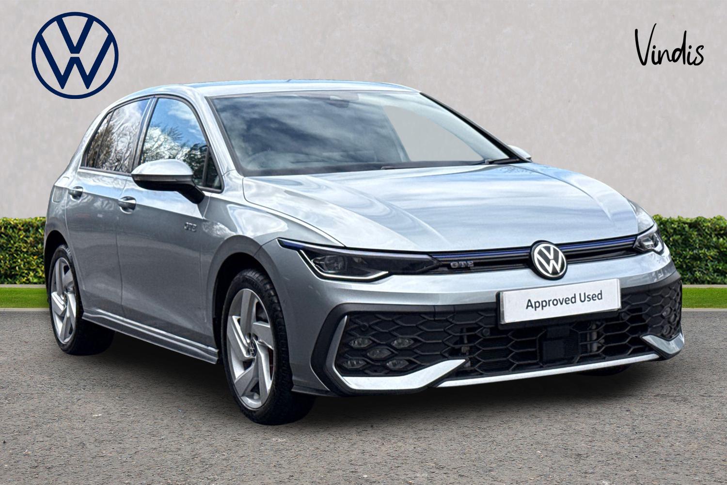 Main listing image - Volkswagen Golf GTE