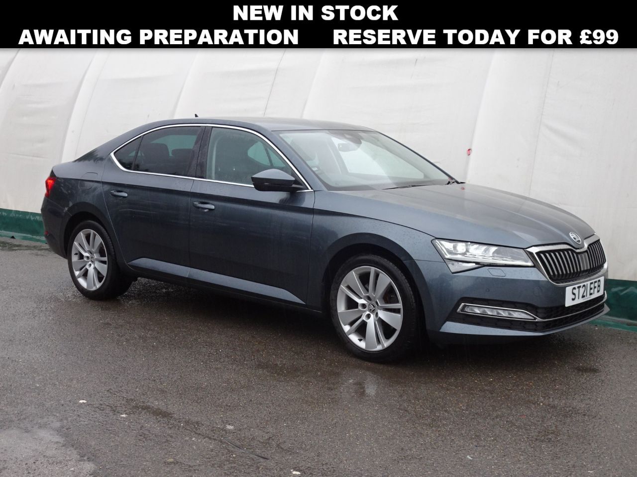 Main listing image - Skoda Superb