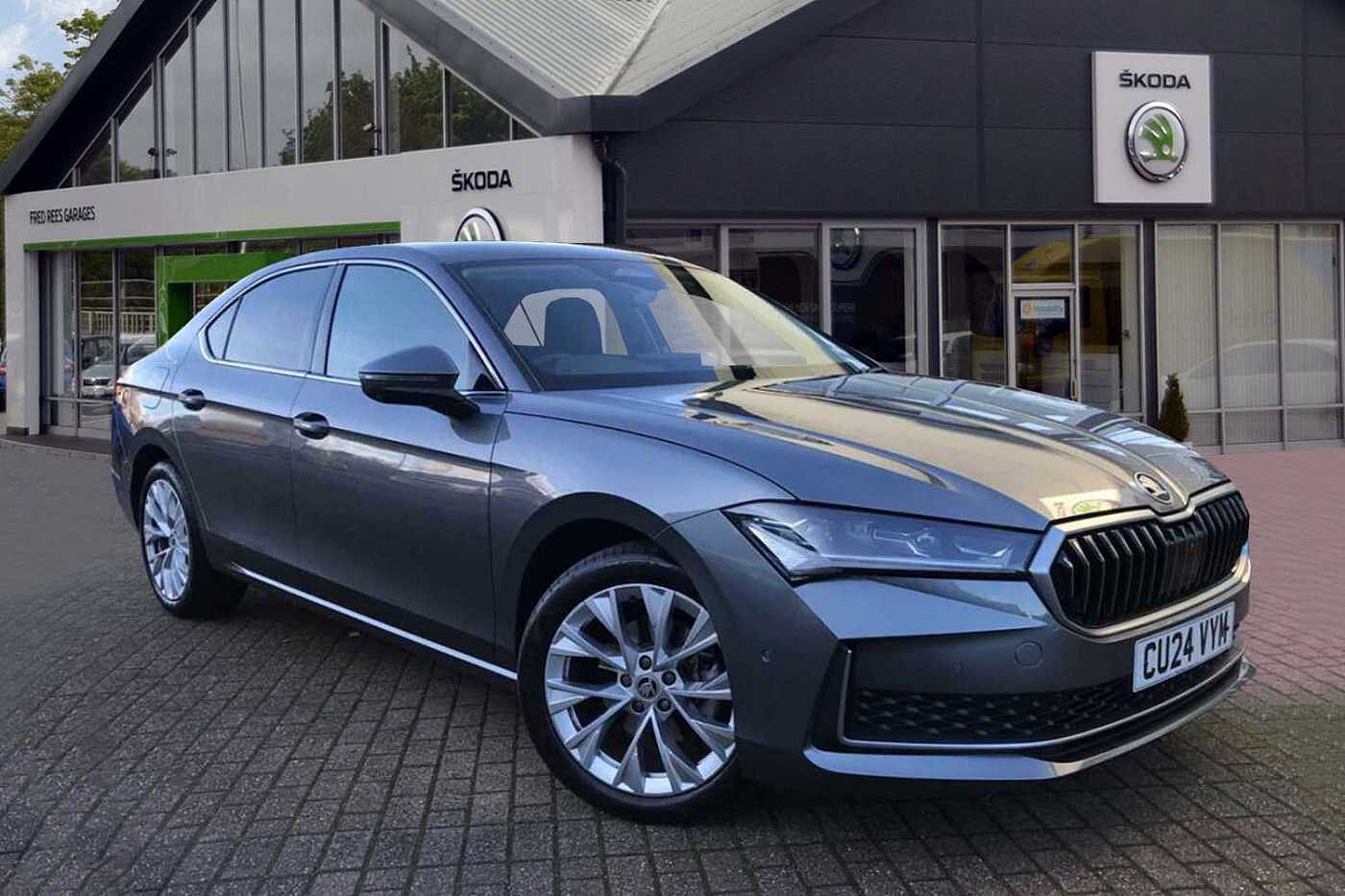 Main listing image - Skoda Superb