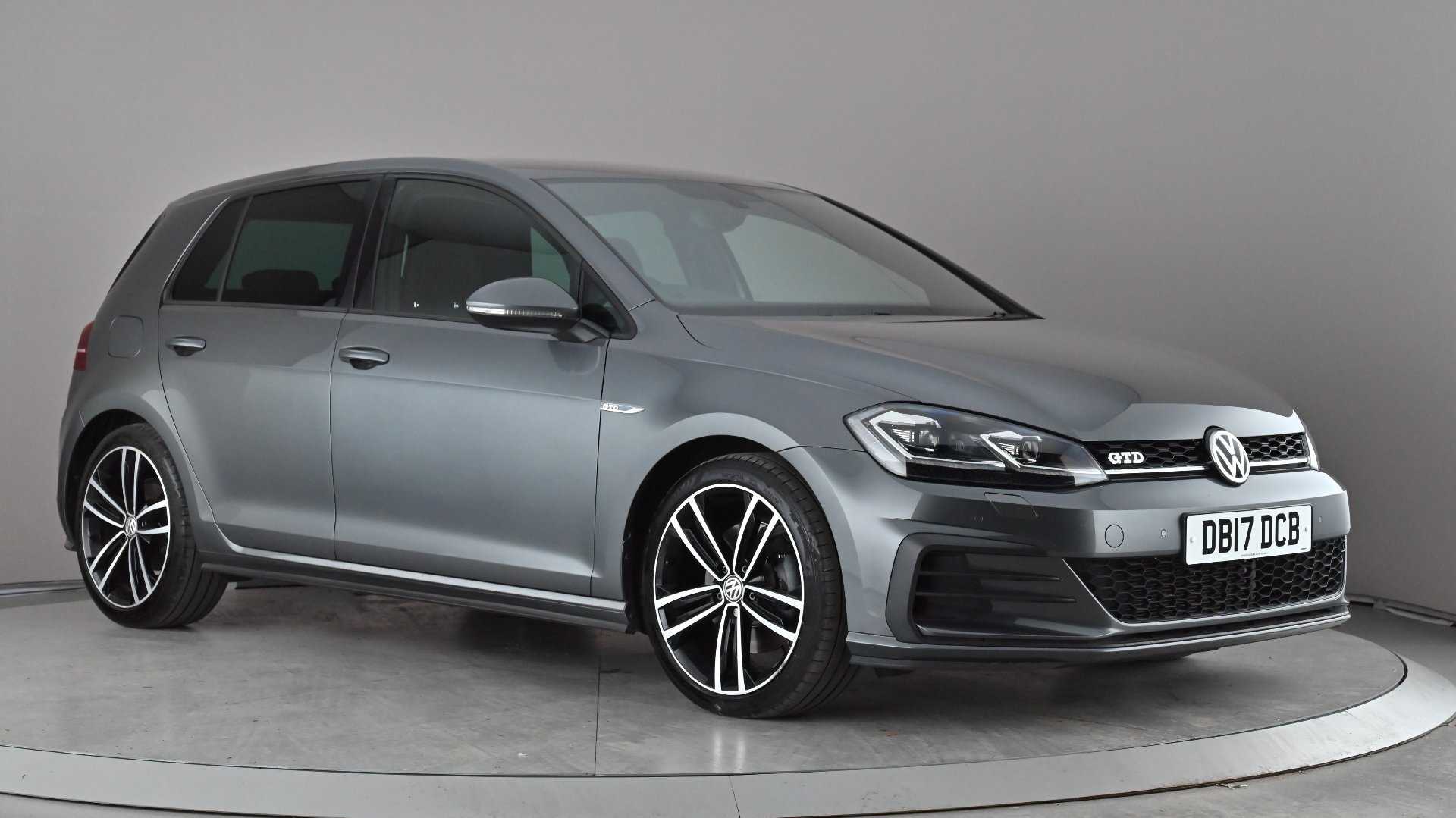 Main listing image - Volkswagen Golf