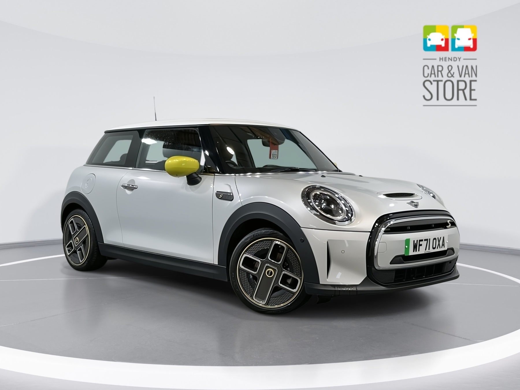 Main listing image - MINI Electric