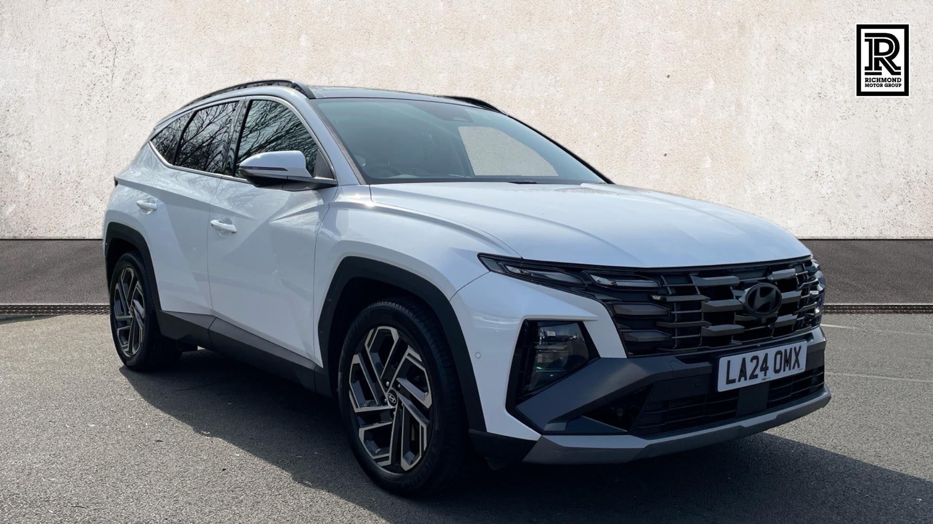 Main listing image - Hyundai Tucson