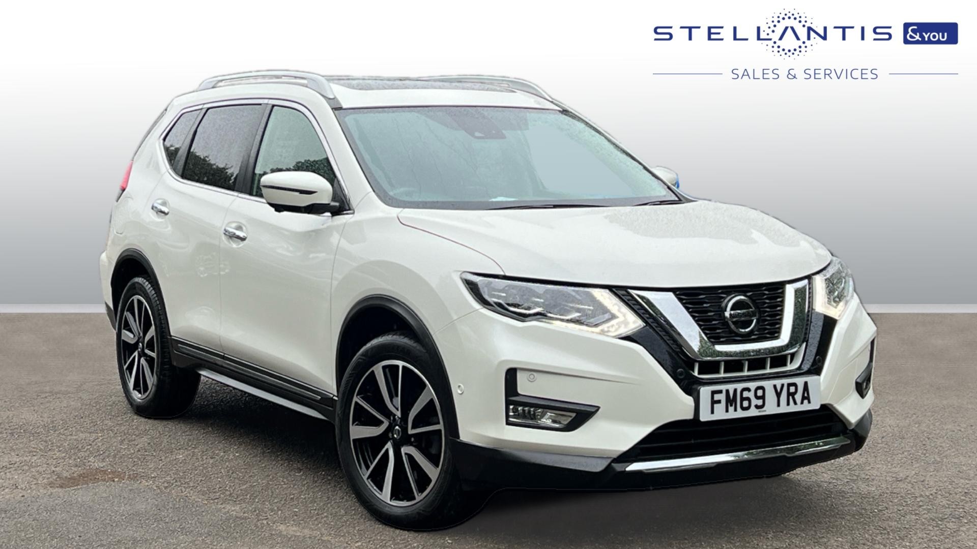 Main listing image - Nissan X-Trail