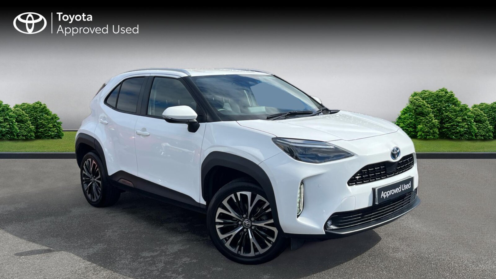 Main listing image - Toyota Yaris Cross