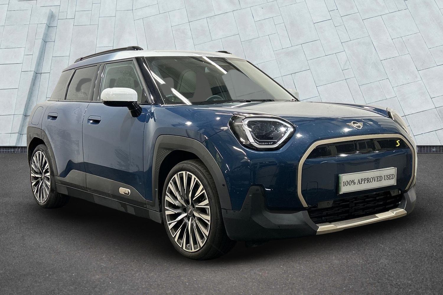 Main listing image - MINI Electric