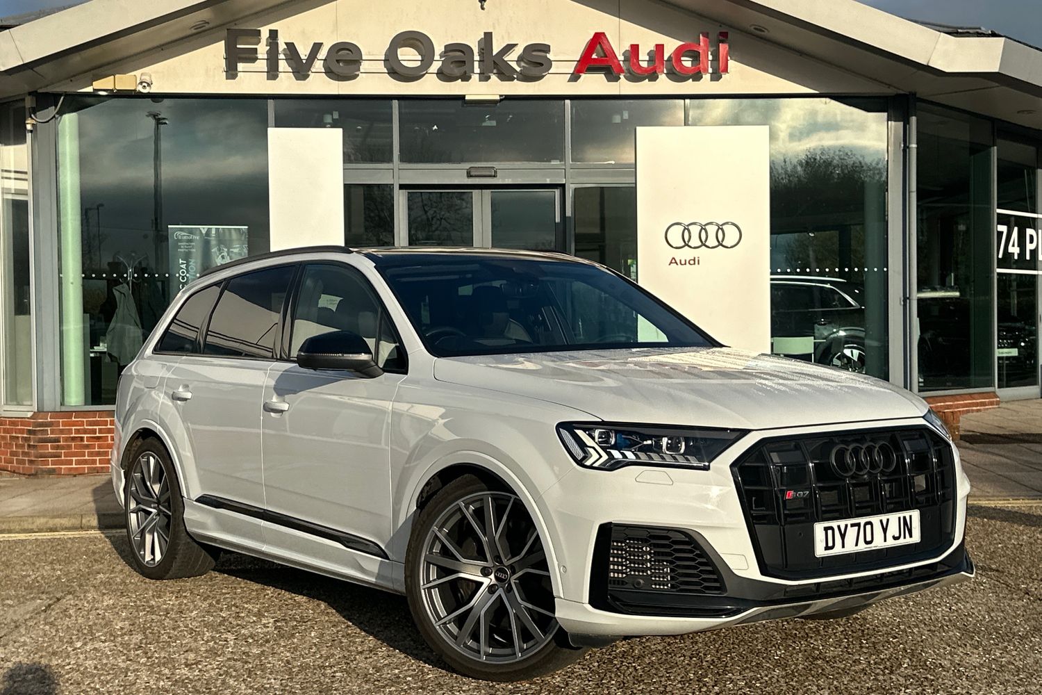 Main listing image - Audi SQ7