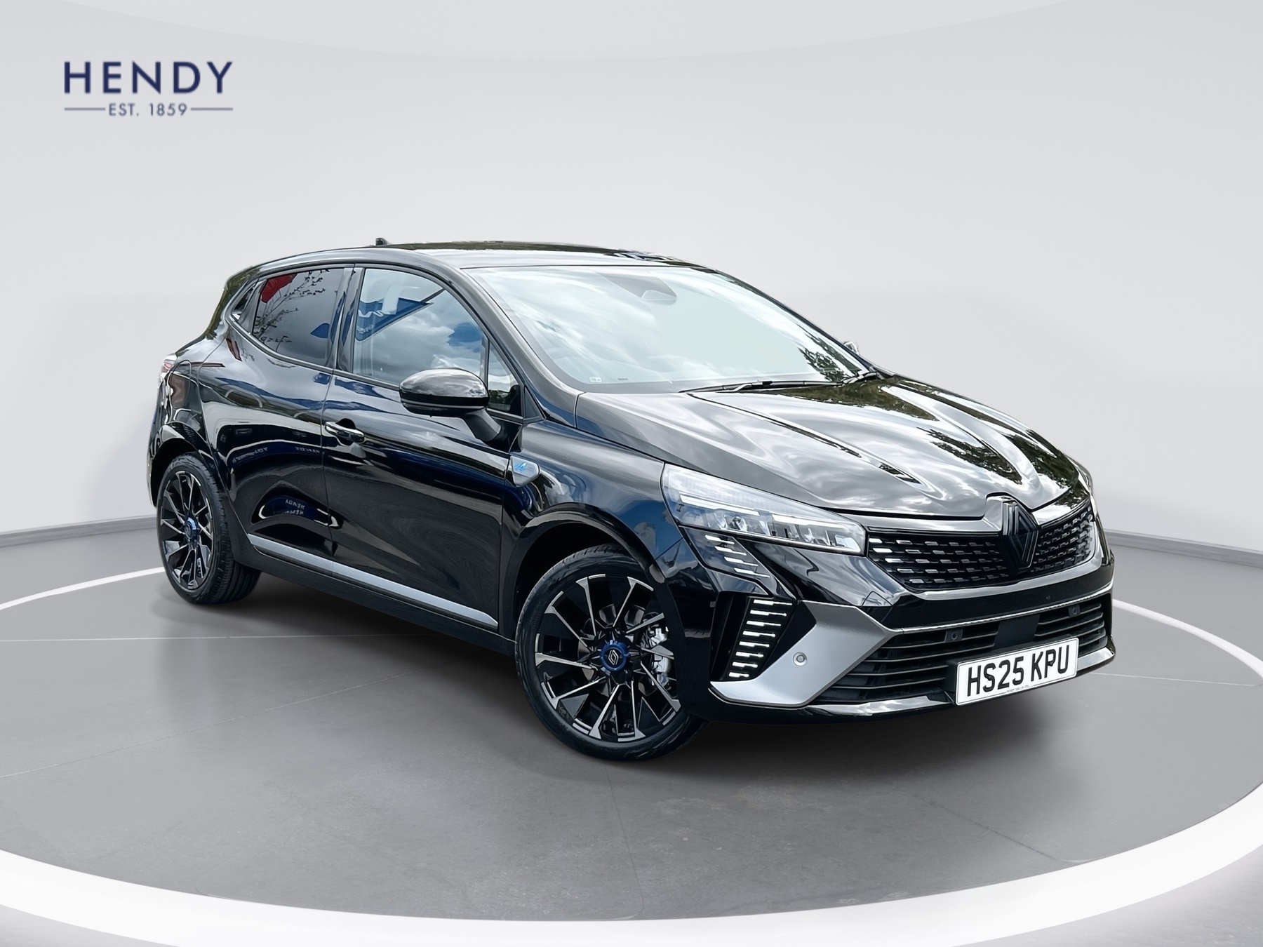 Main listing image - Renault Clio