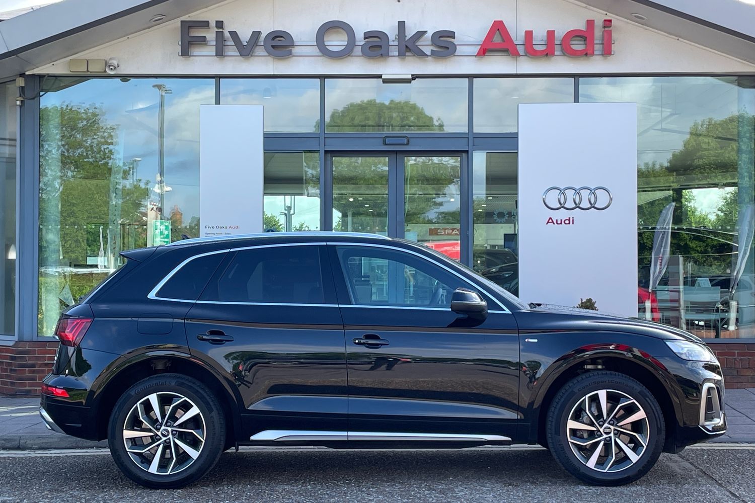 Main listing image - Audi Q5