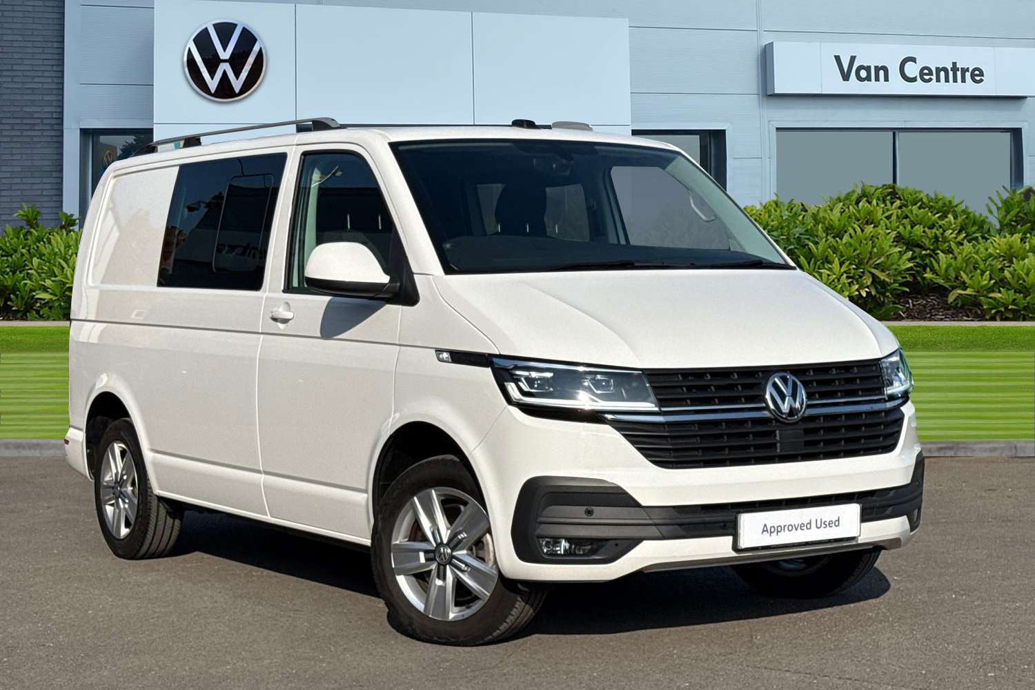 Main listing image - Volkswagen Transporter