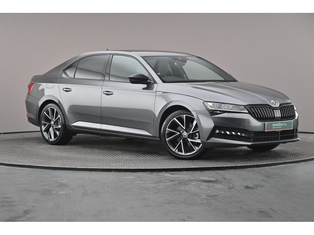 Main listing image - Skoda Superb