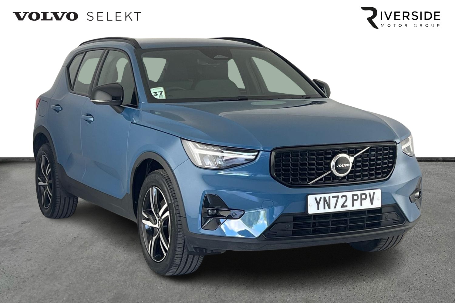 Main listing image - Volvo XC40