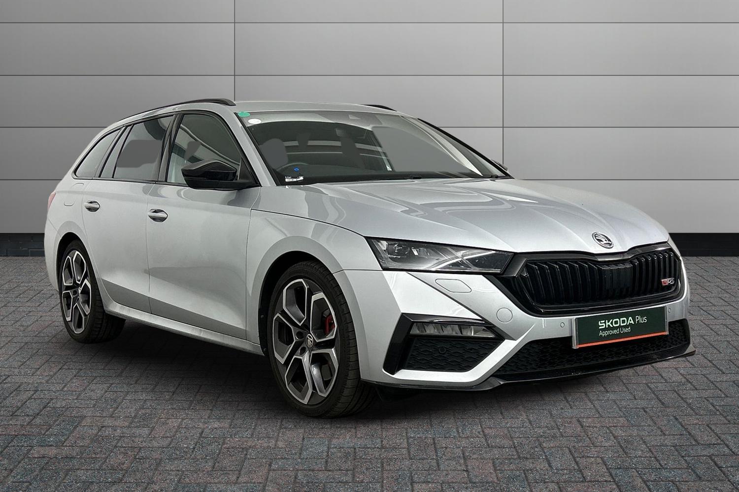 Main listing image - Skoda Octavia Estate