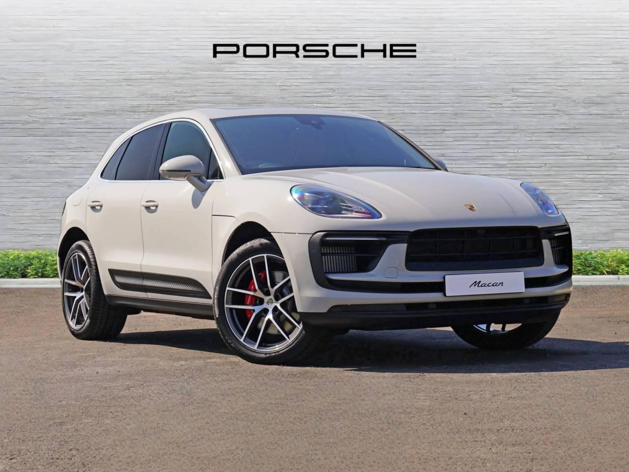 Main listing image - Porsche Macan
