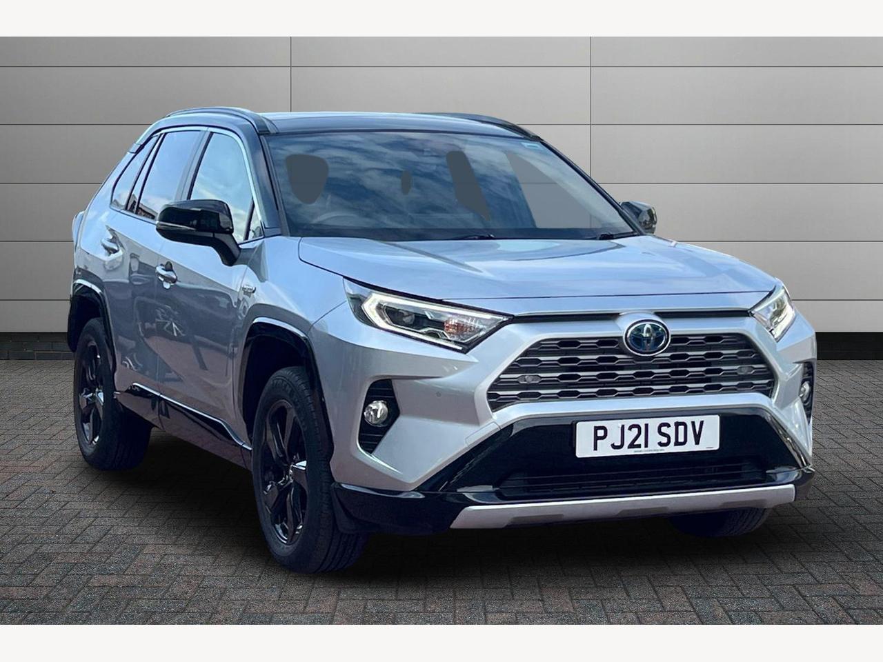Main listing image - Toyota RAV4