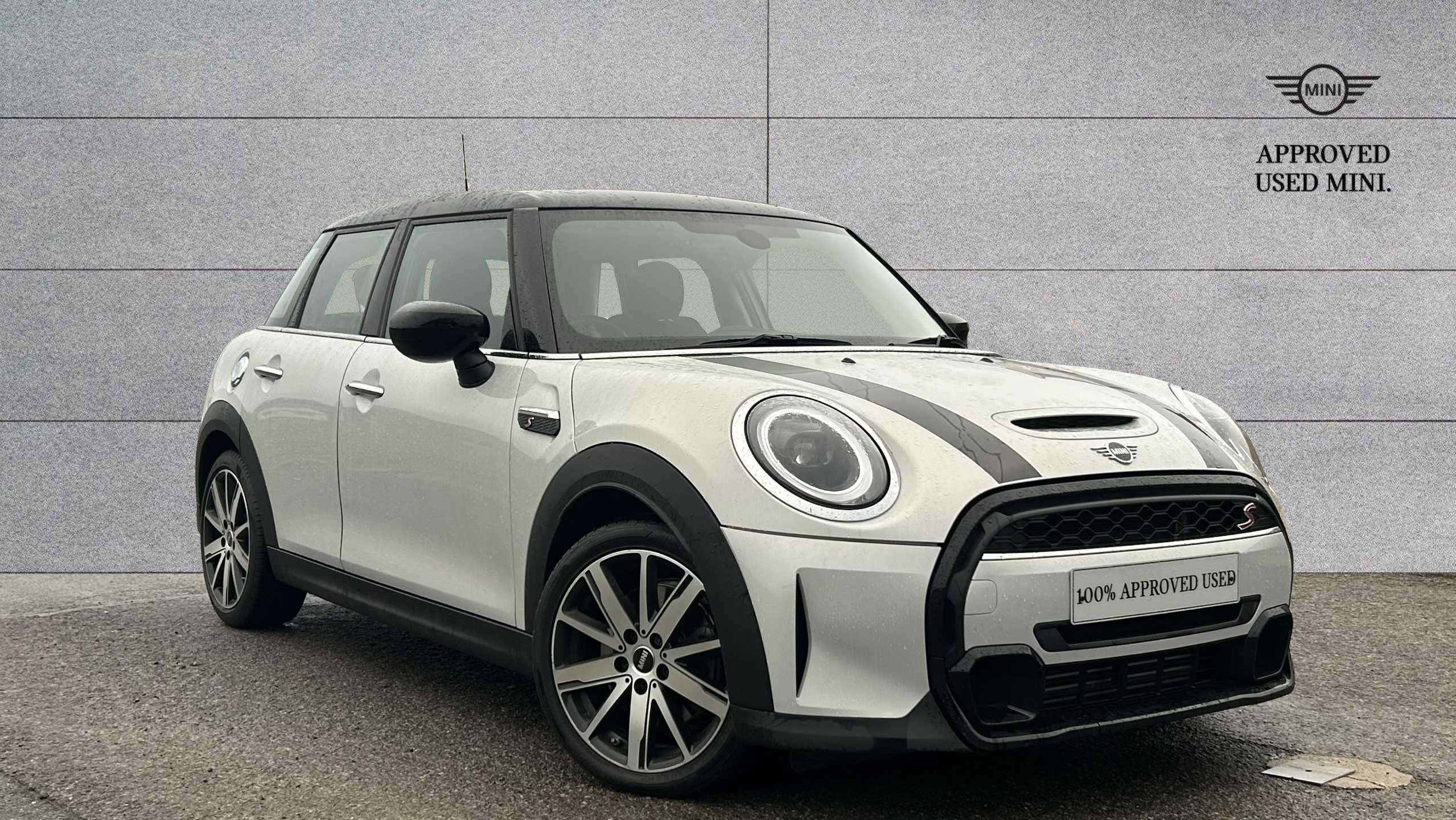 Main listing image - MINI Hatchback 5dr