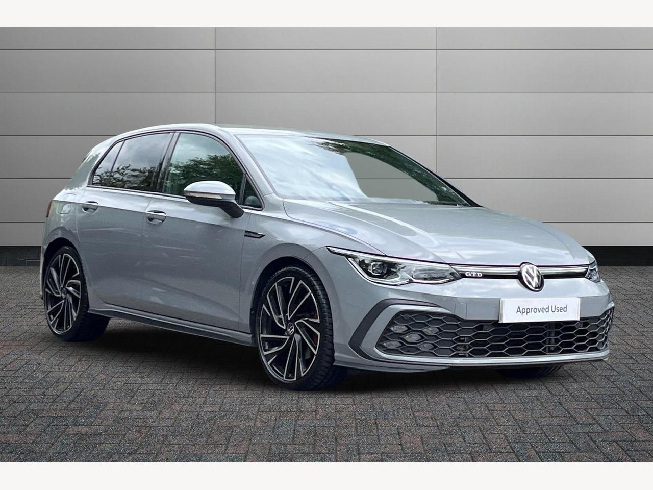 Main listing image - Volkswagen Golf