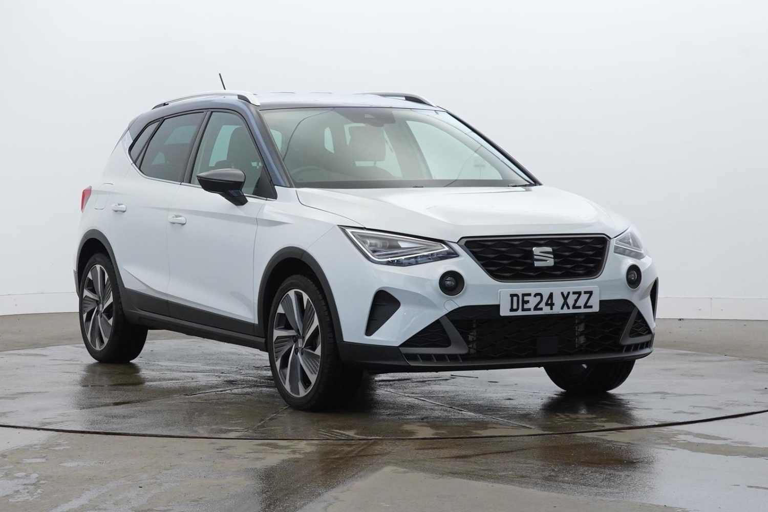 Main listing image - SEAT Arona