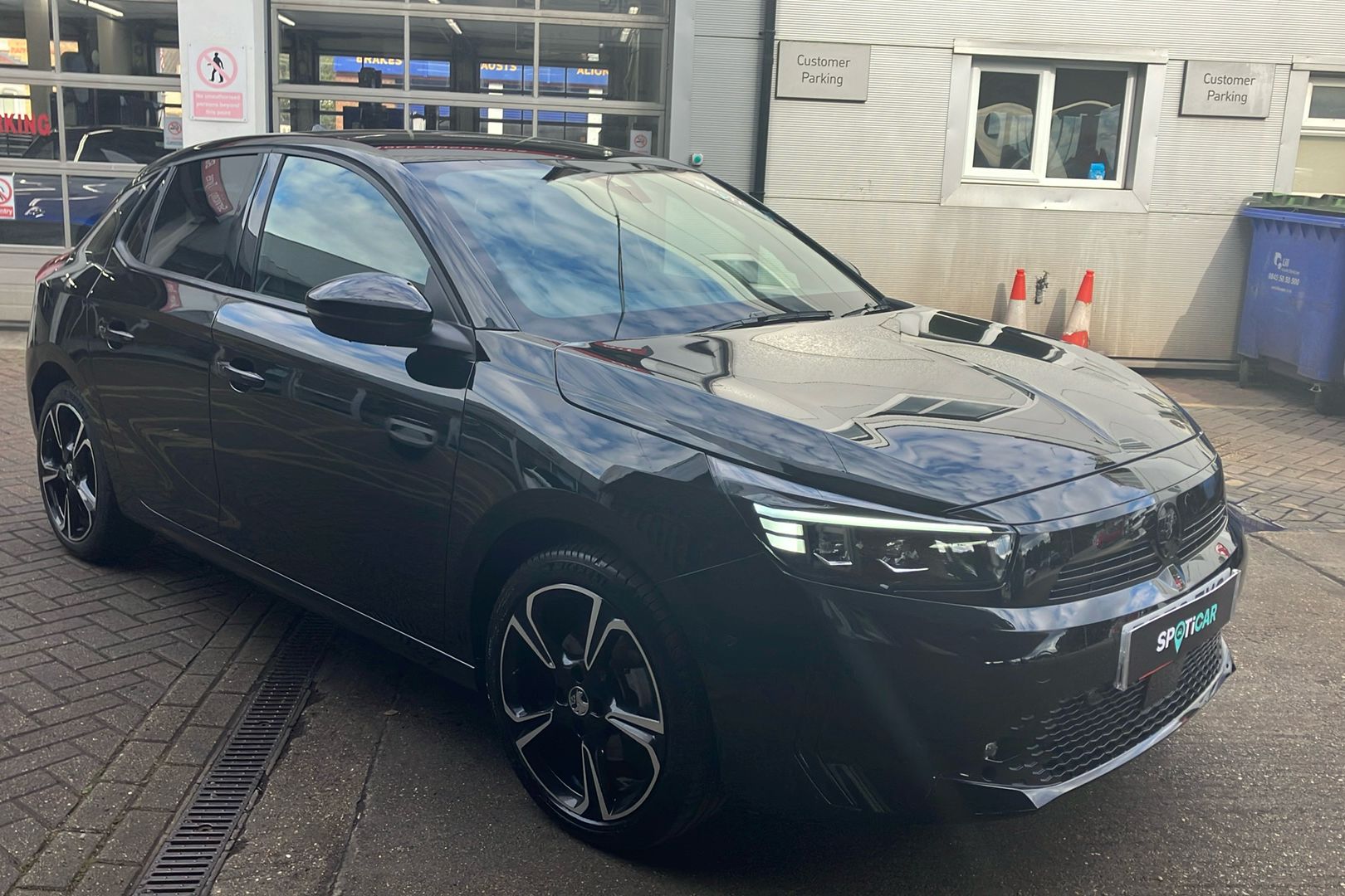 Main listing image - Vauxhall Corsa