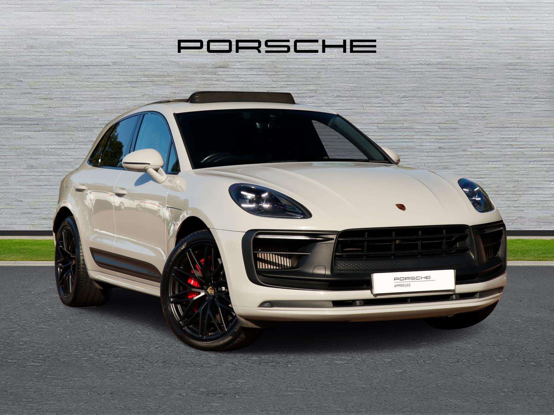 Main listing image - Porsche Macan