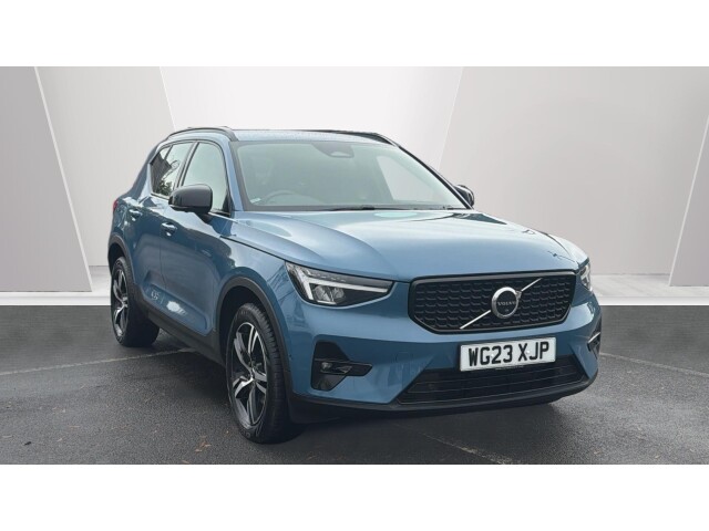 Main listing image - Volvo XC40
