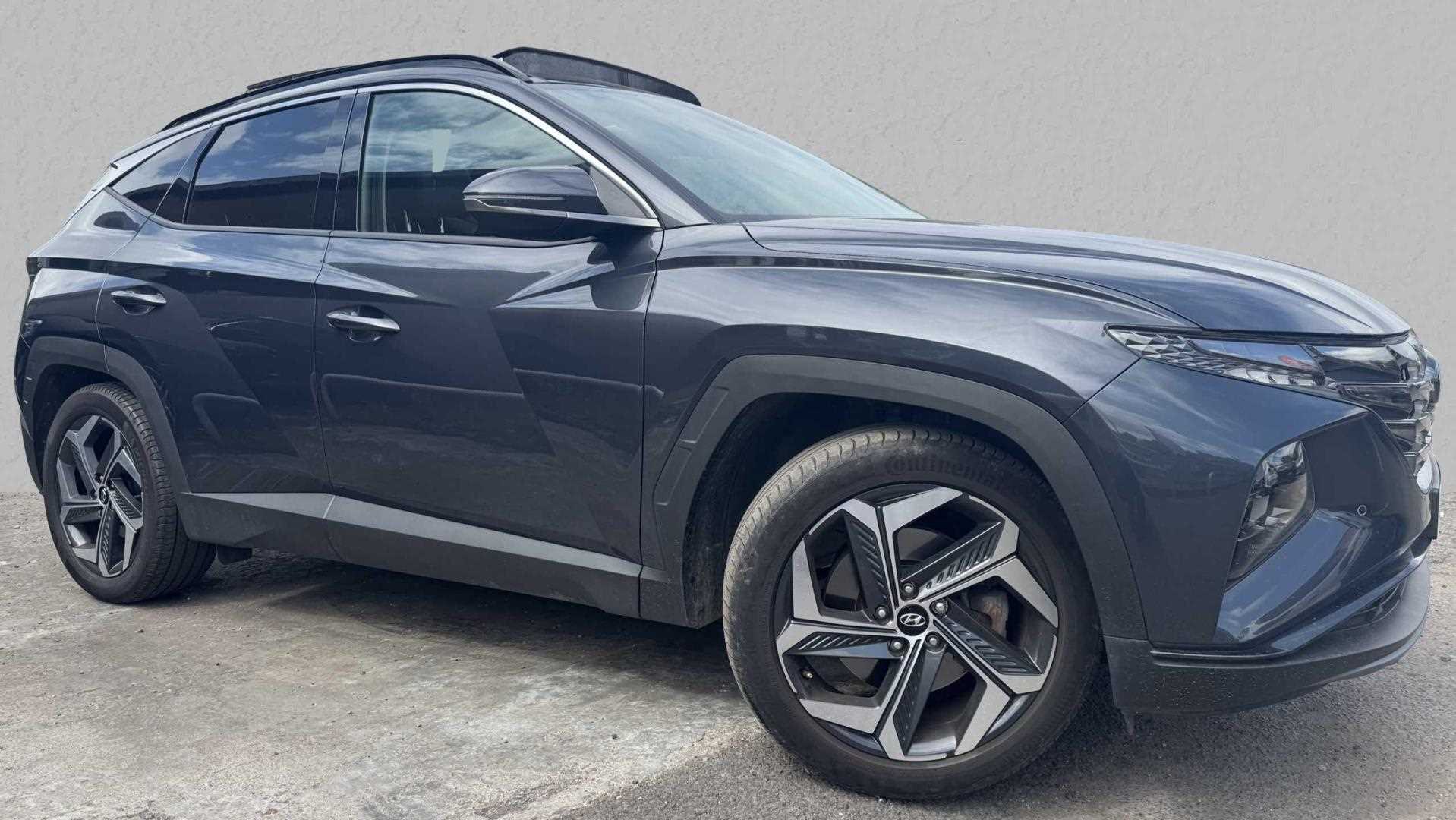Main listing image - Hyundai Tucson