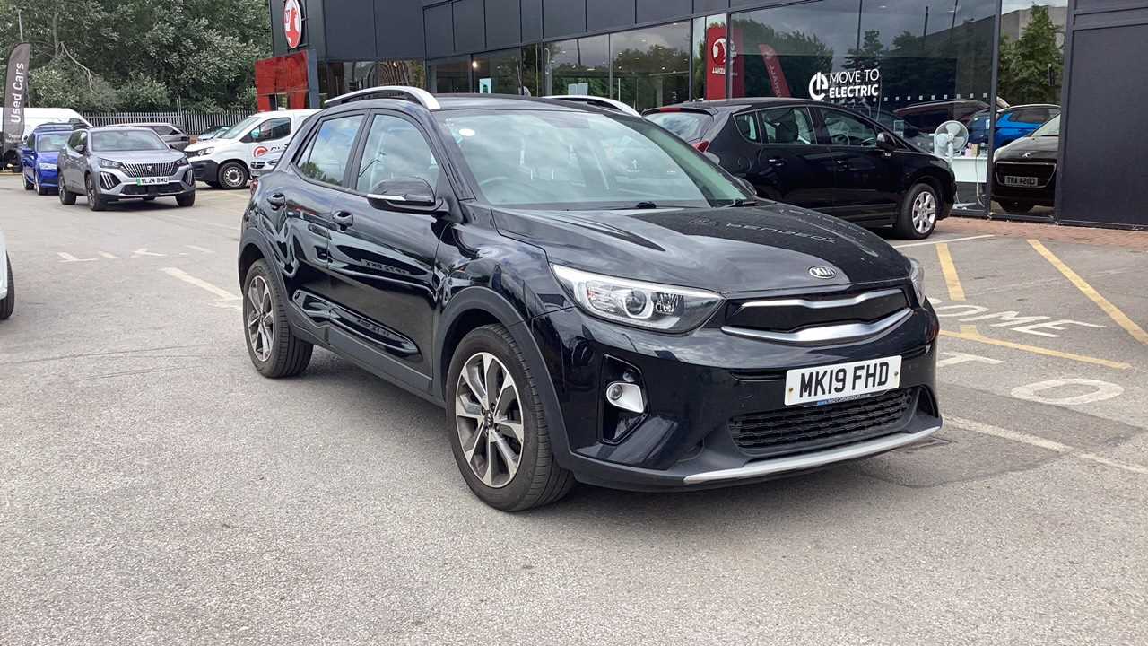 Main listing image - Kia Stonic