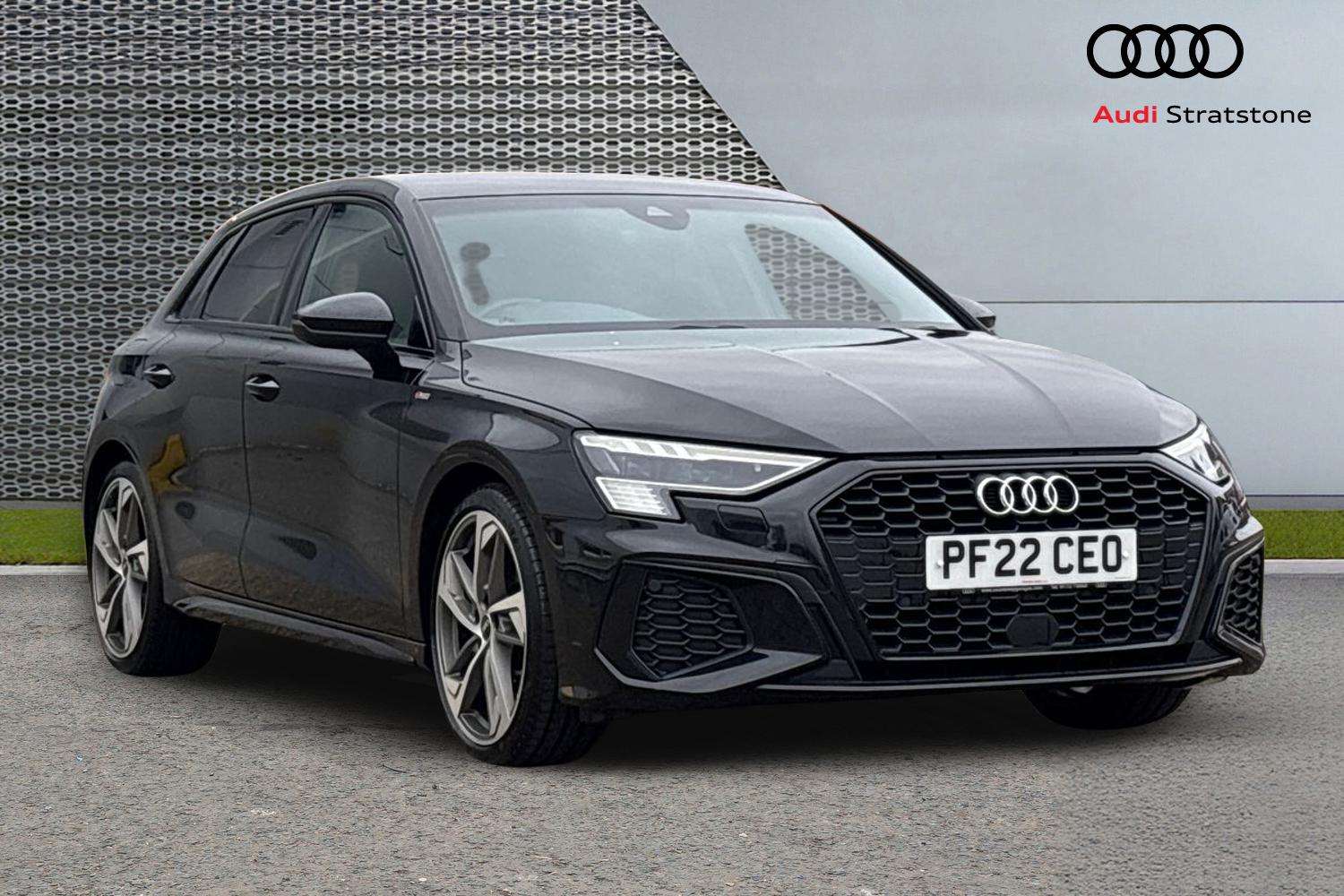 Main listing image - Audi Q3