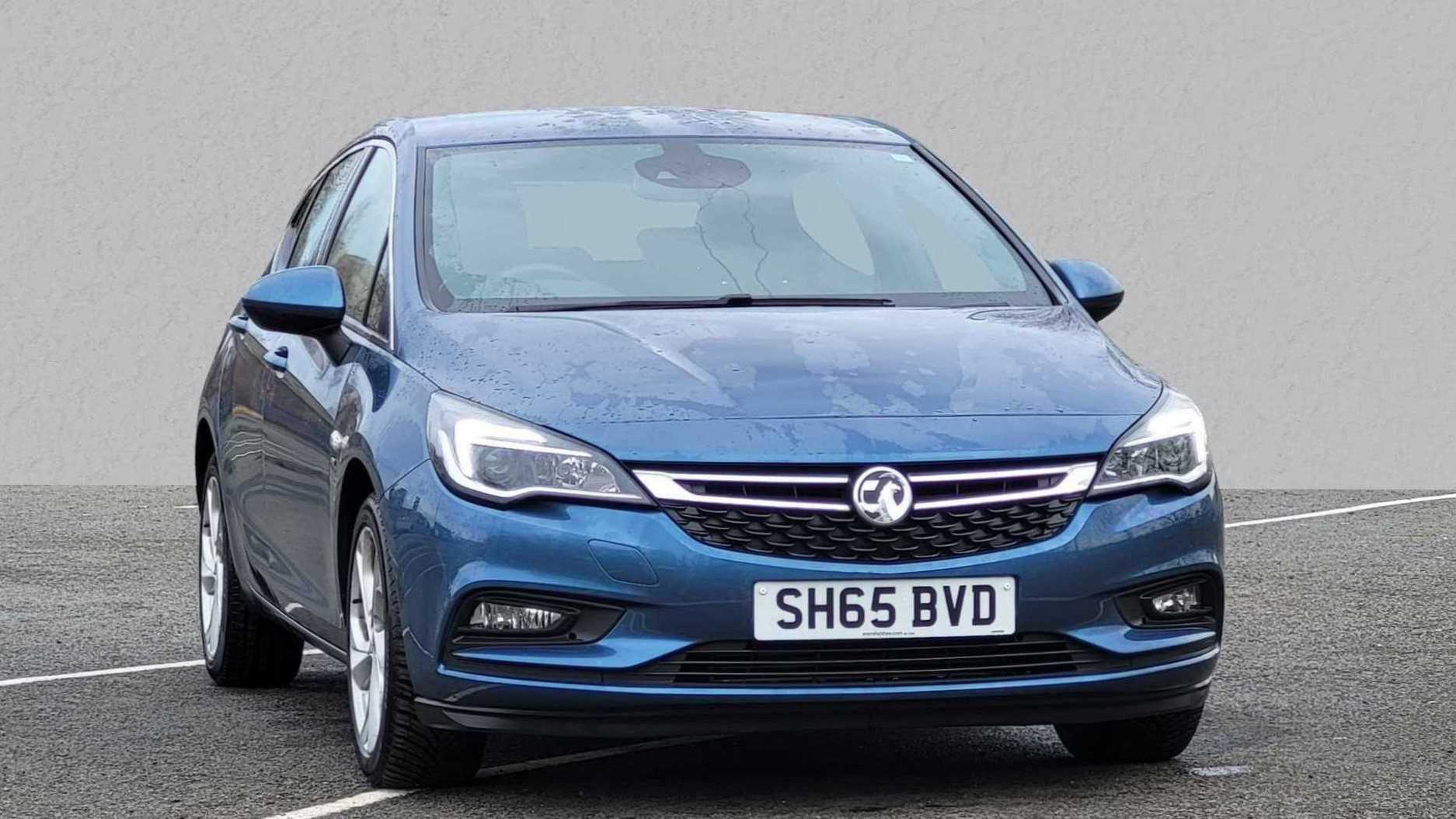 Main listing image - Vauxhall Astra