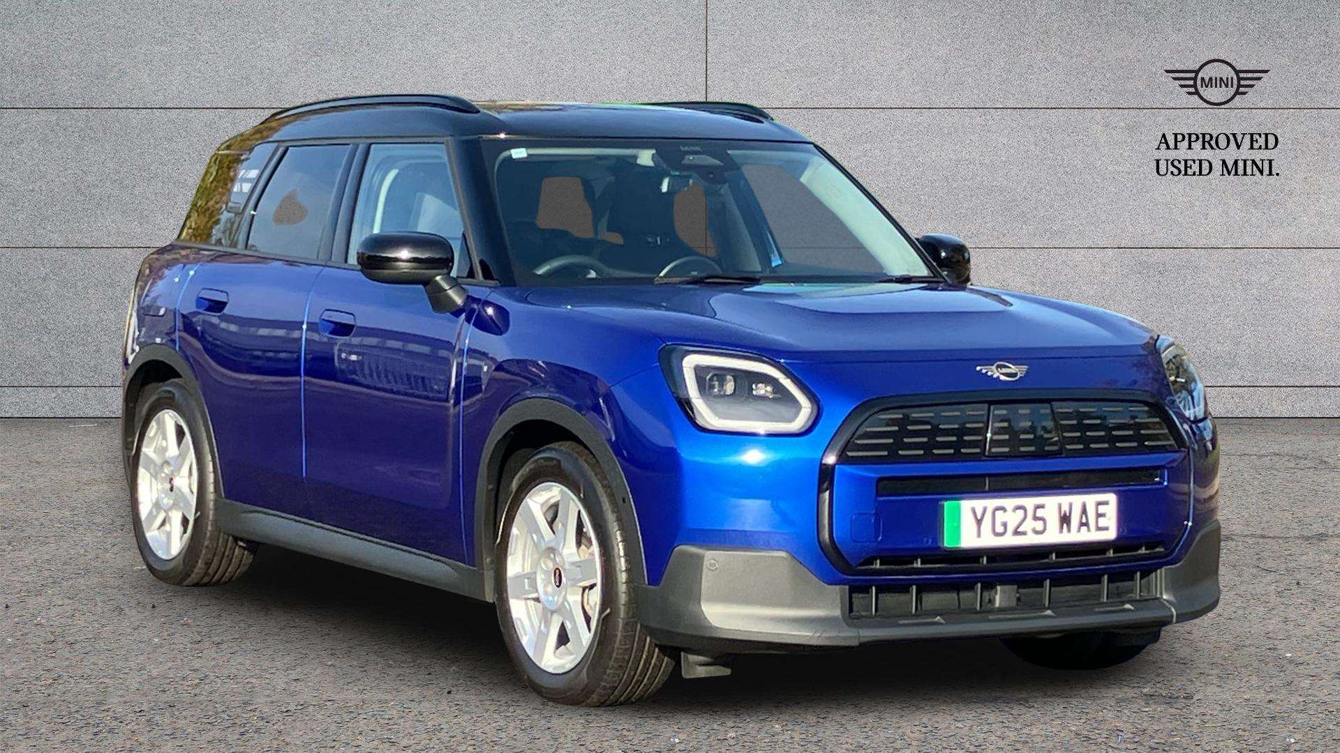 Main listing image - MINI Countryman