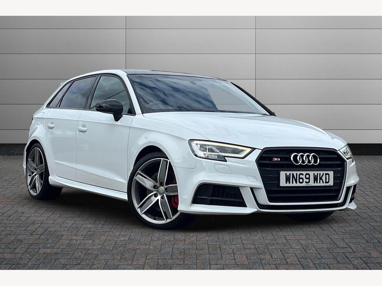 Main listing image - Audi S3