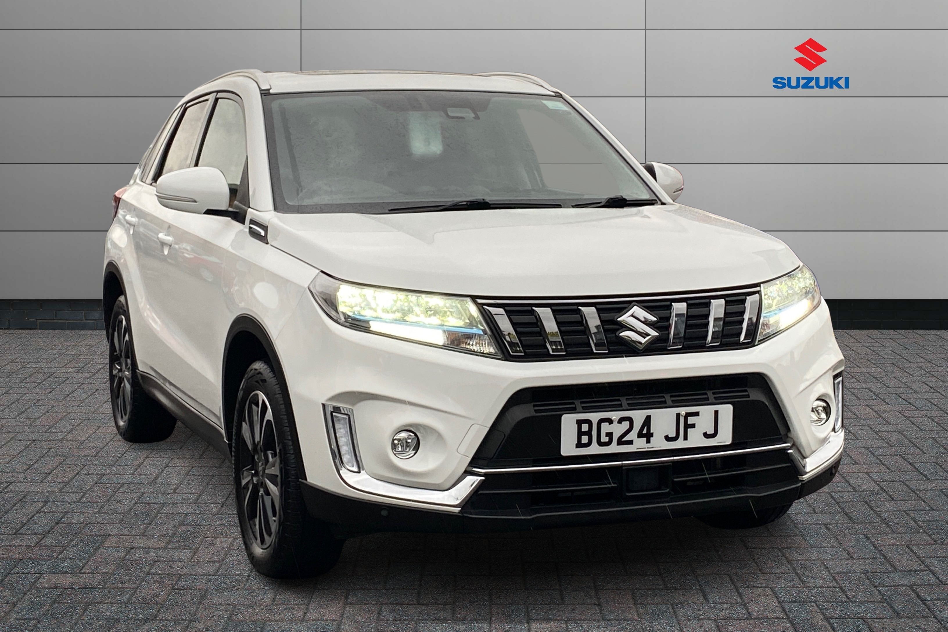 Main listing image - Suzuki Vitara