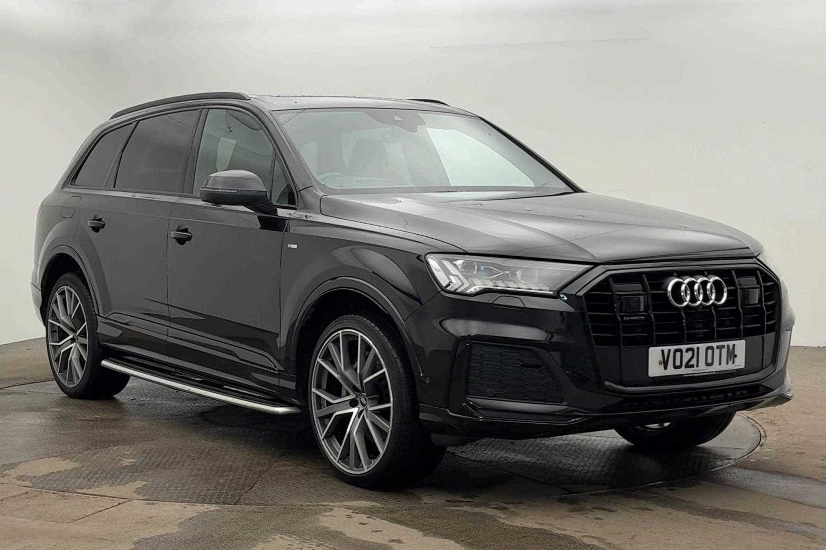 Main listing image - Audi Q7