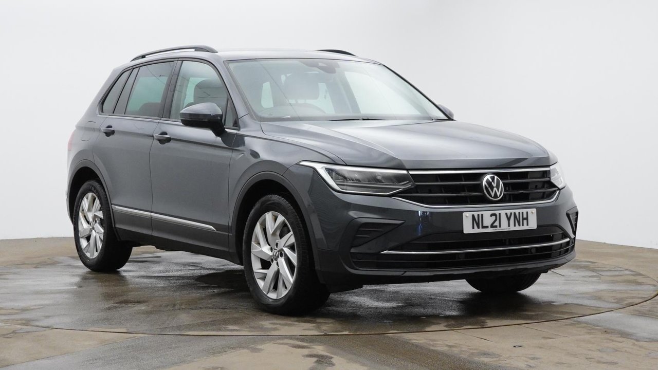 Main listing image - Volkswagen Tiguan