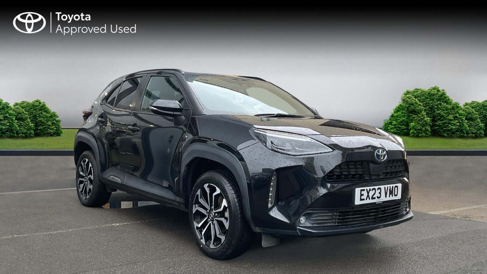 Main listing image - Toyota Yaris Cross