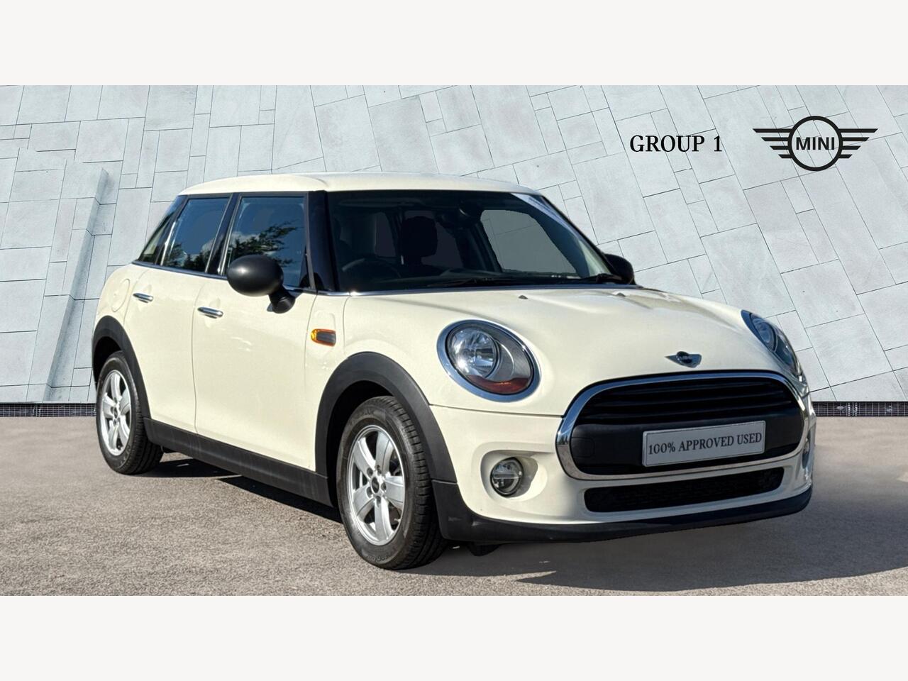 Main listing image - MINI Hatchback 5dr