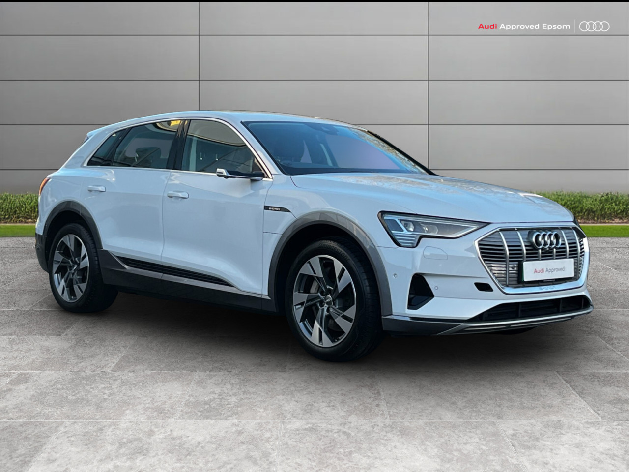 Main listing image - Audi e-tron