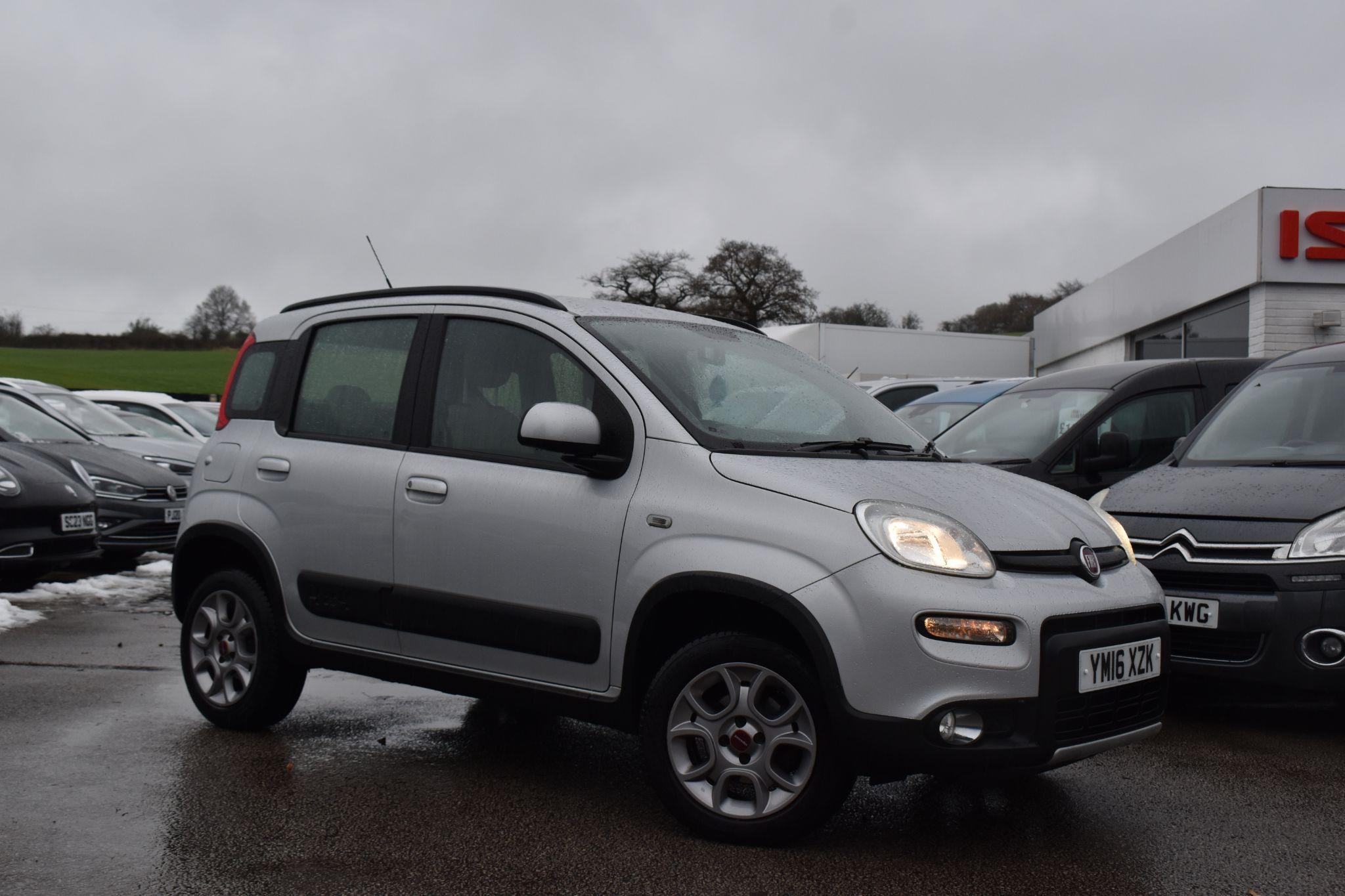 Main listing image - Fiat Panda 4x4