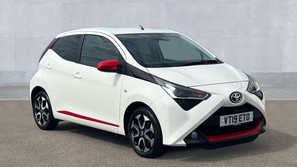 Main listing image - Toyota Aygo