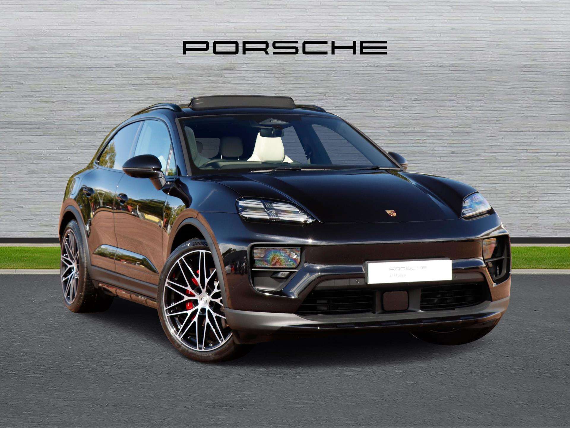 Main listing image - Porsche Macan