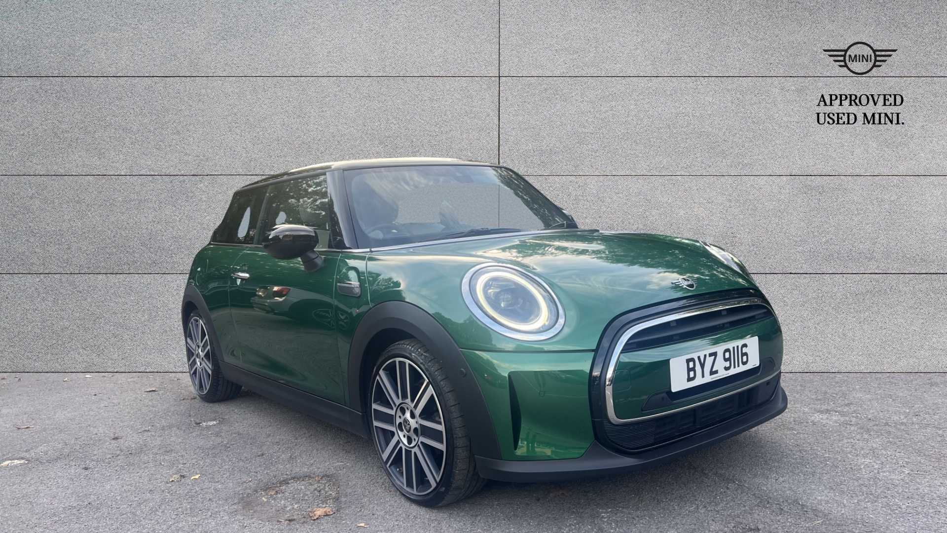 Main listing image - MINI Hatchback