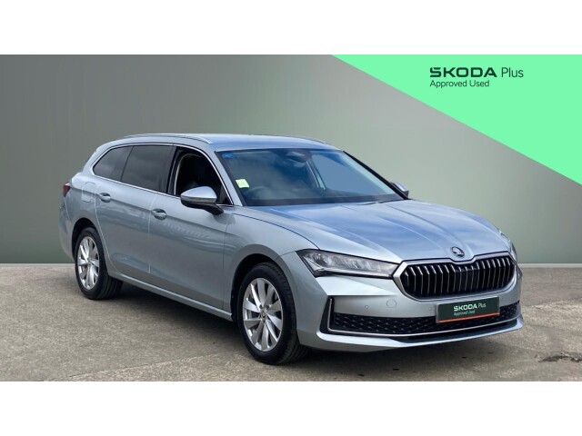 Main listing image - Skoda Superb Estate