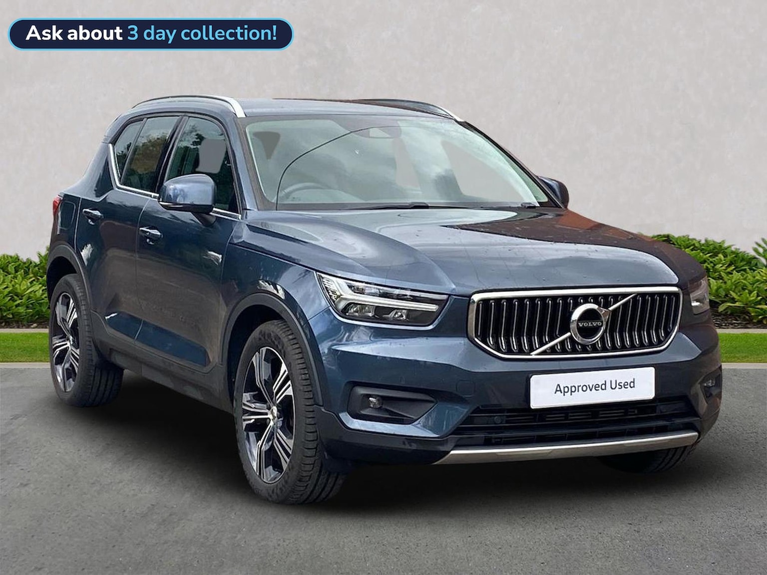 Main listing image - Volvo XC40 Recharge