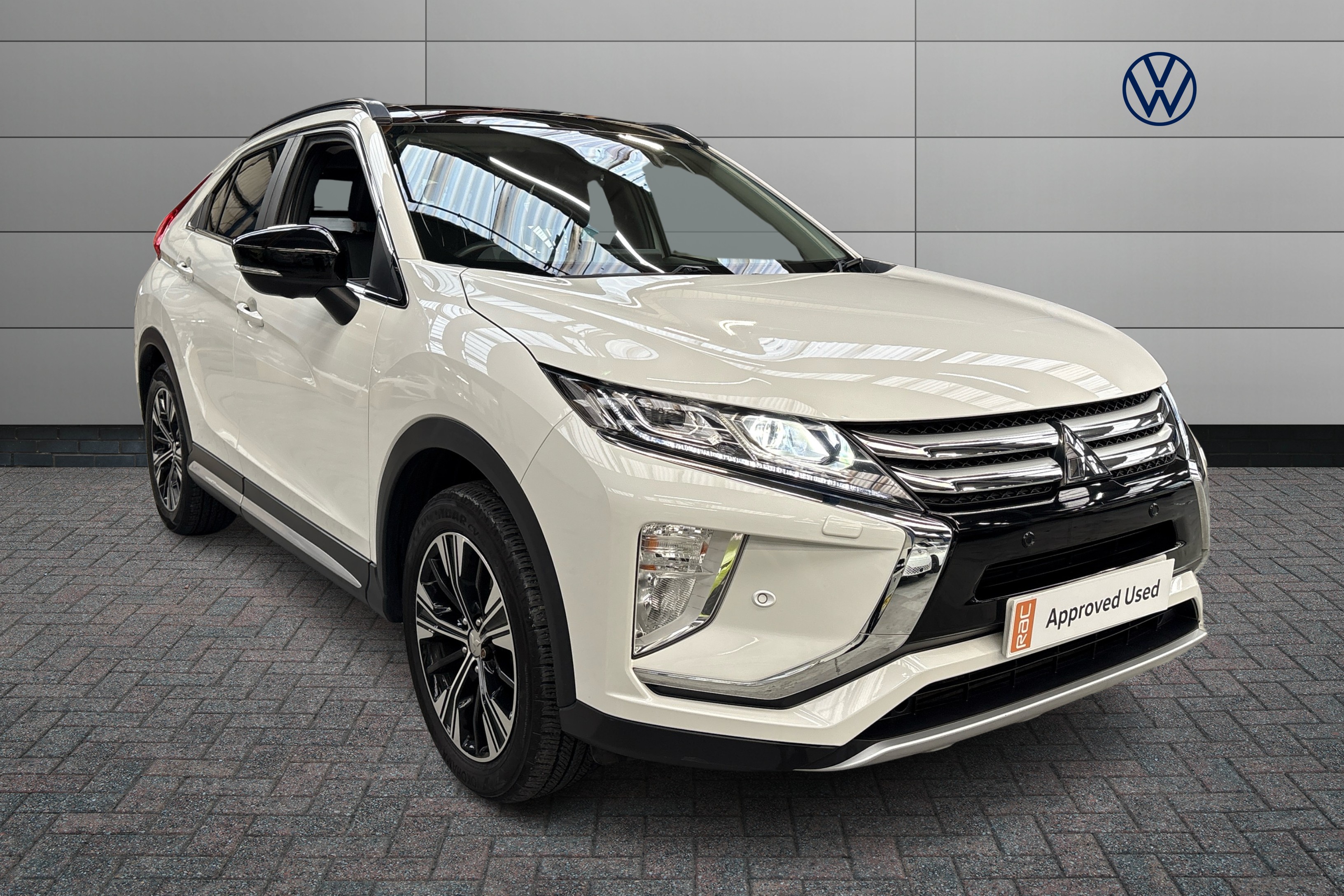 Main listing image - Mitsubishi Eclipse Cross