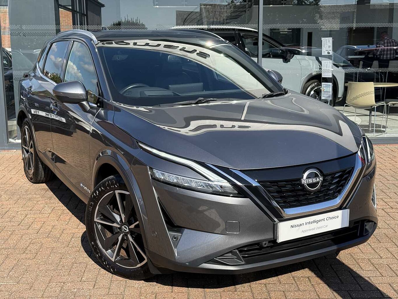 Main listing image - Nissan Qashqai