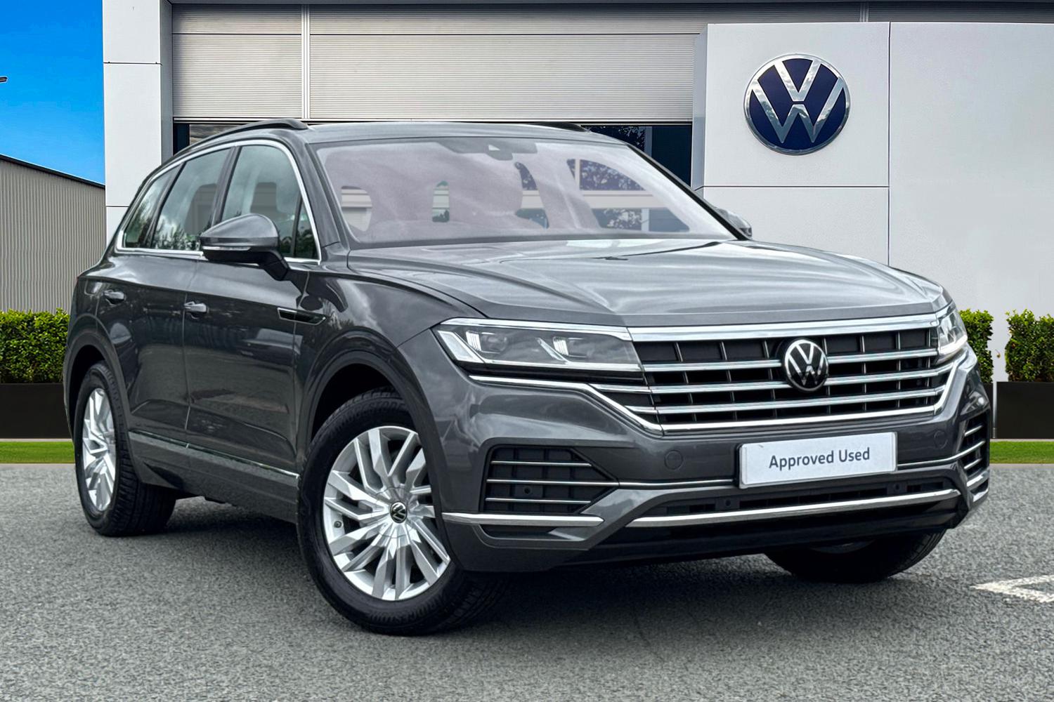 Main listing image - Volkswagen Touareg