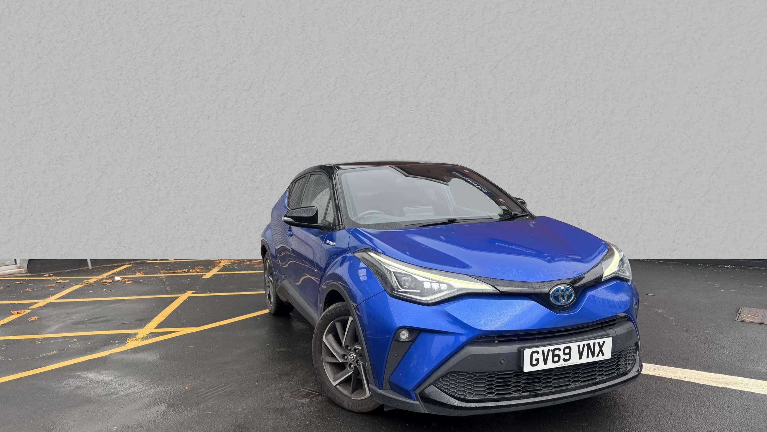 Main listing image - Toyota C-HR